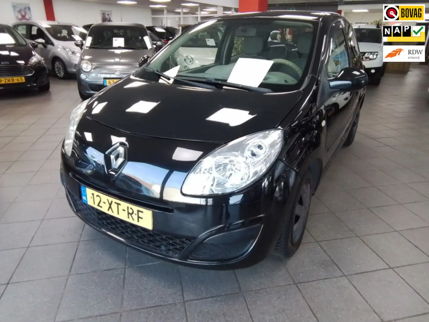 Renault Twingo 1.2-16V Expression Zwart - 1
