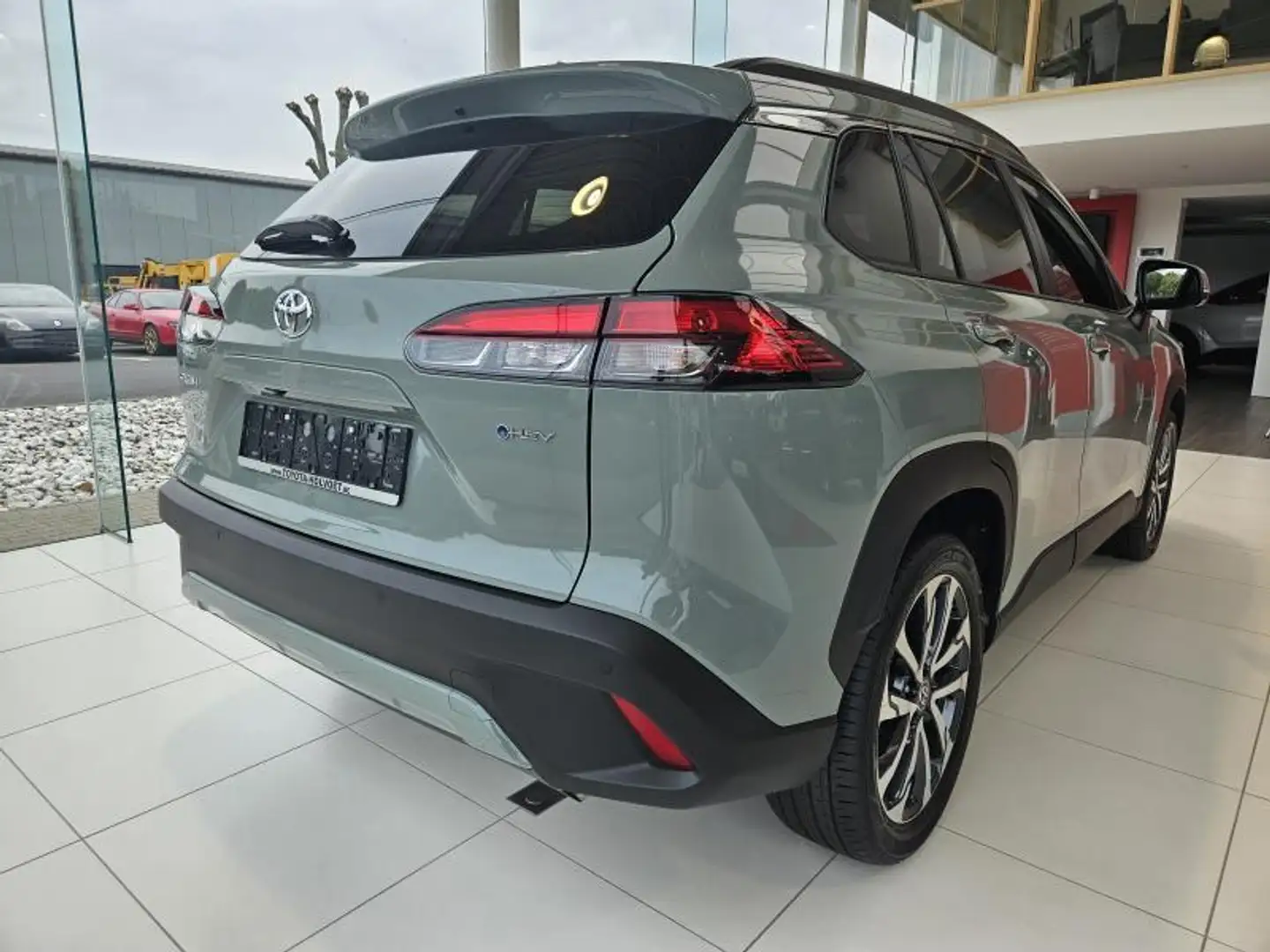 Toyota Corolla Cross Style 2.0 HSD Groen - 2