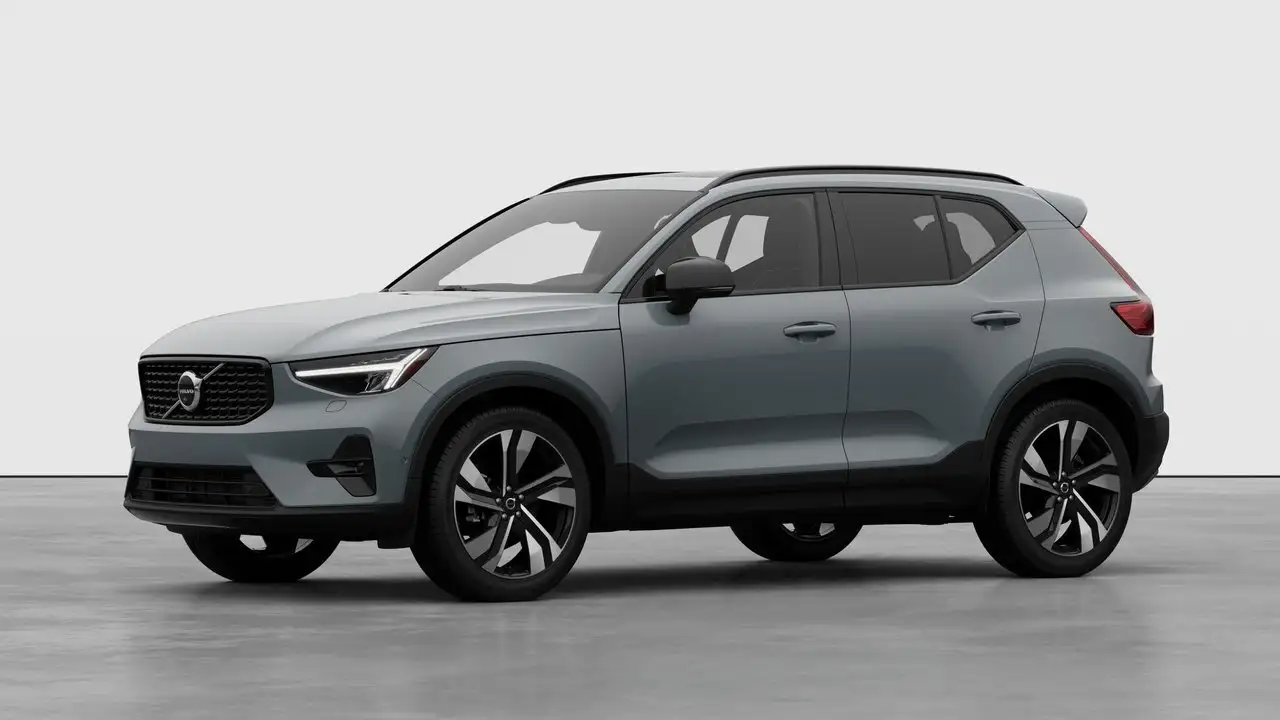 2026 Volvo XC40