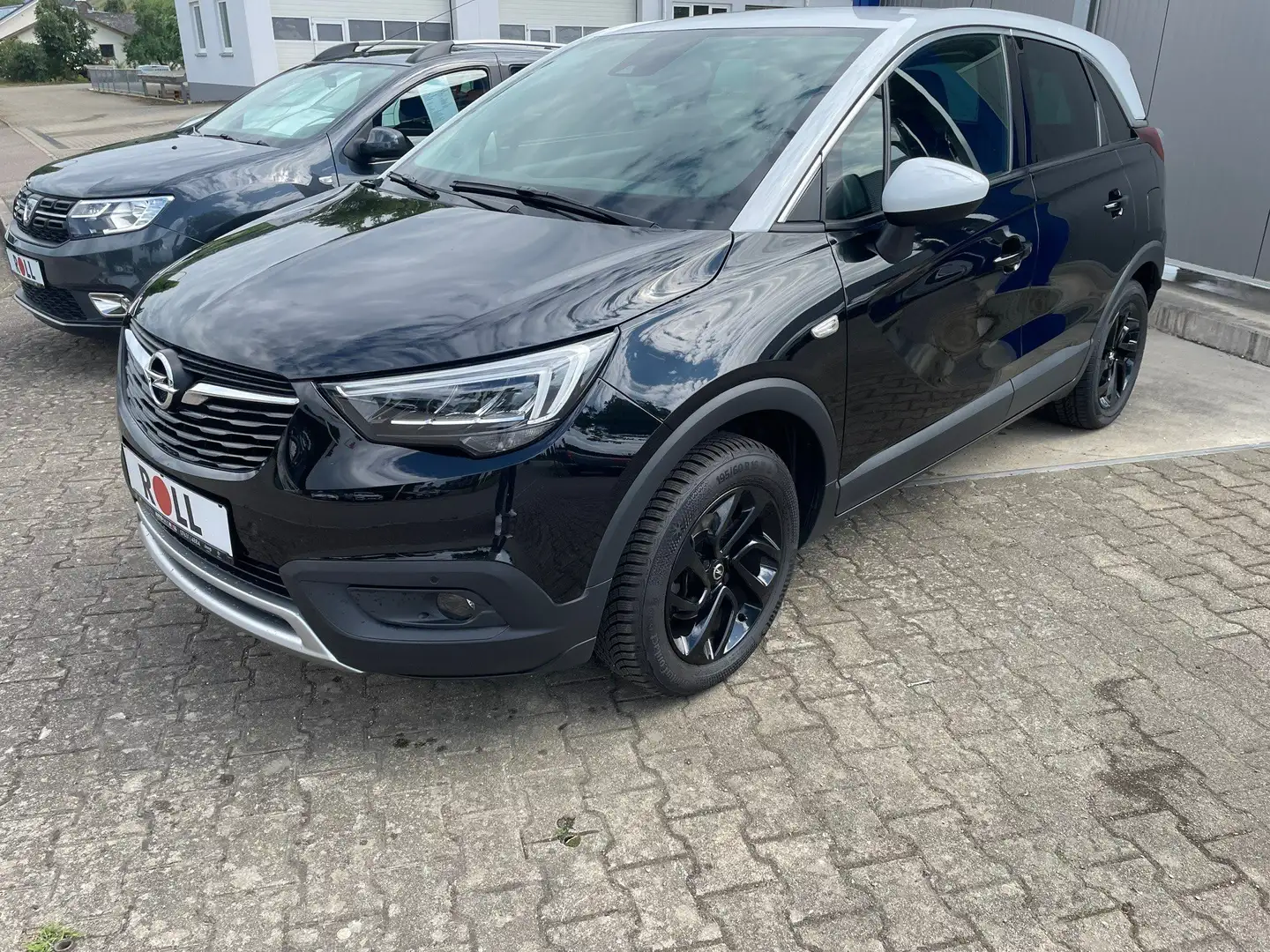 Opel Crossland X Innovation Schwarz - 1