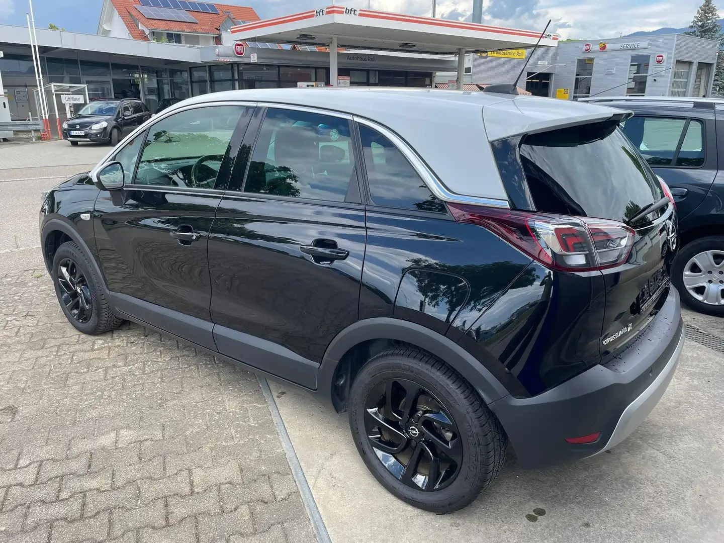 Opel Crossland X Innovation Schwarz - 2