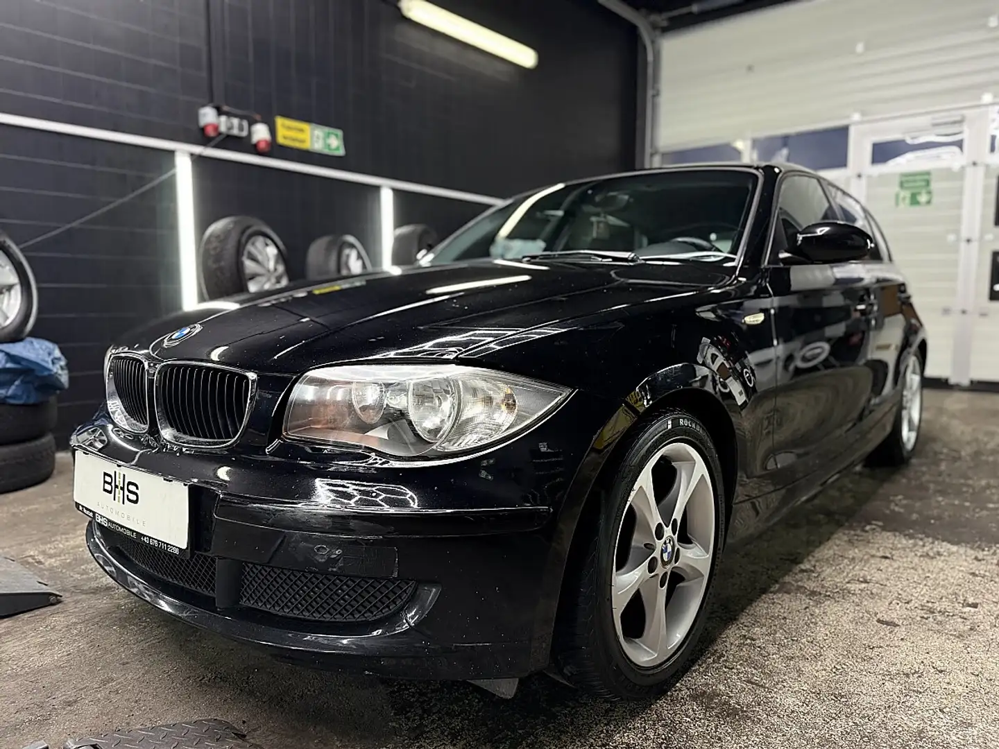 BMW 118 d Schwarz - 1