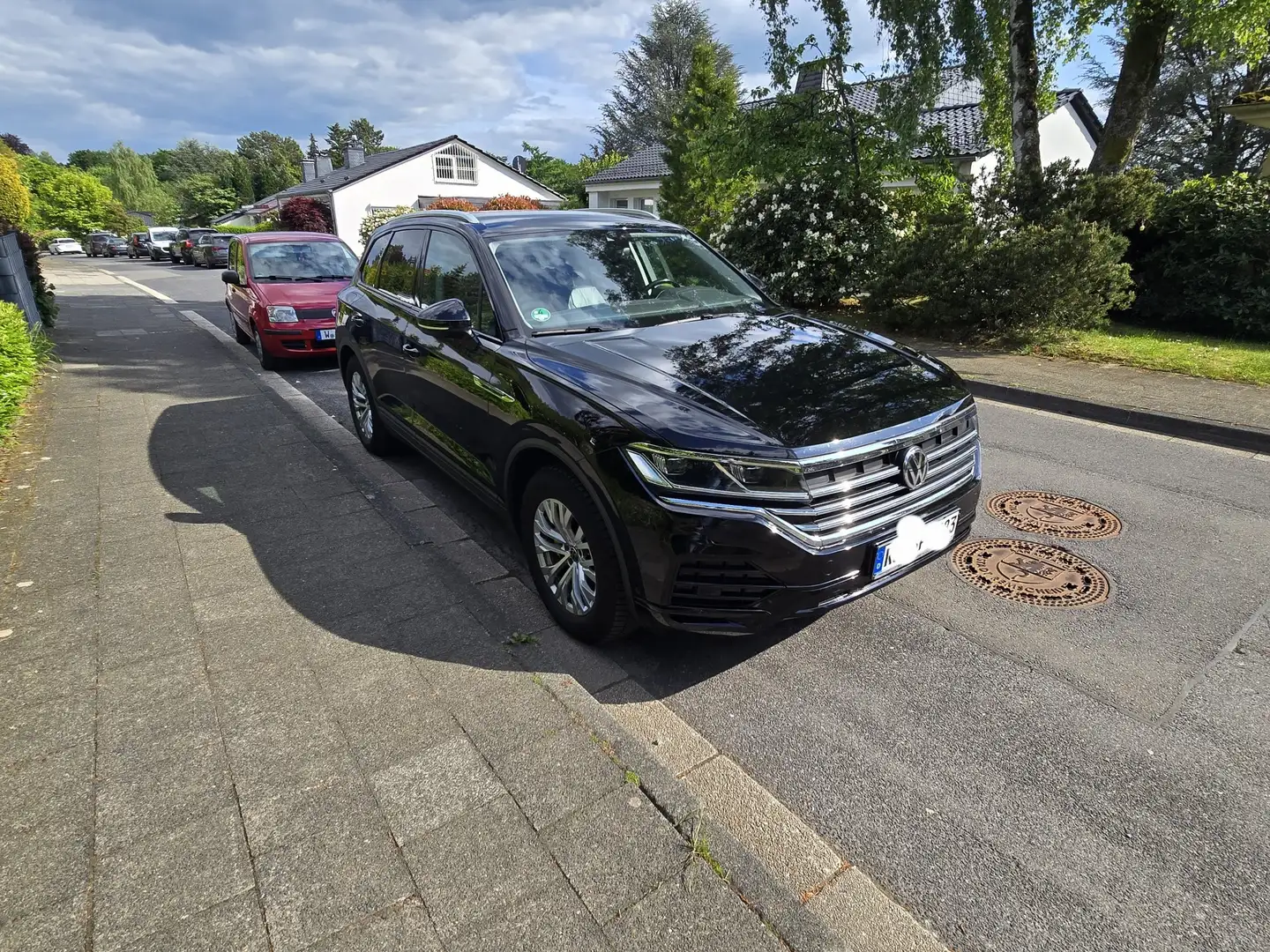 Volkswagen Touareg Basis 4Motion Schwarz - 2