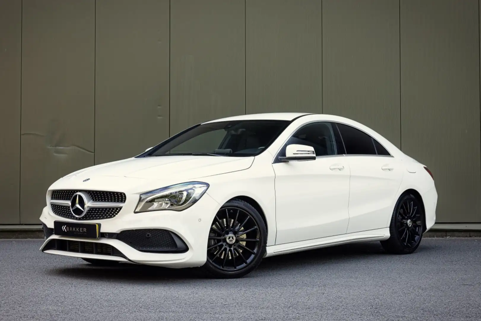 Mercedes-Benz CLA 220 D 4MATIC CLA Blanc - 1