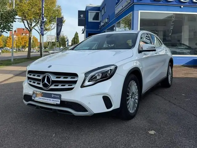 Mercedes-Benz GLA 180 GLA 180 (156.942)