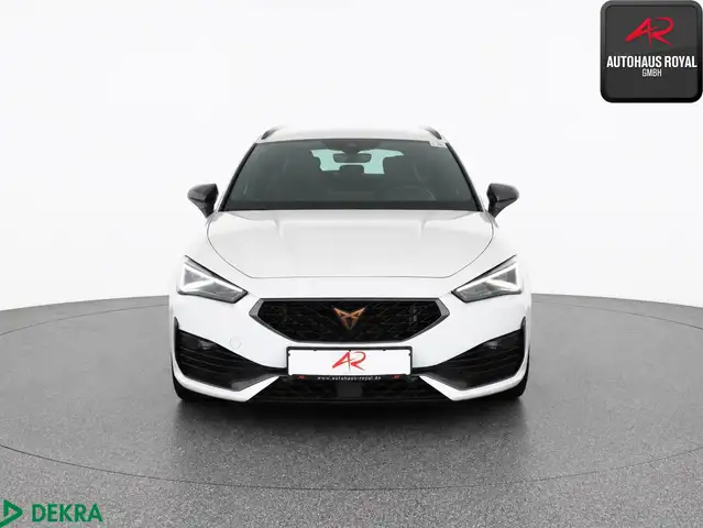 Cupra Leon view 8