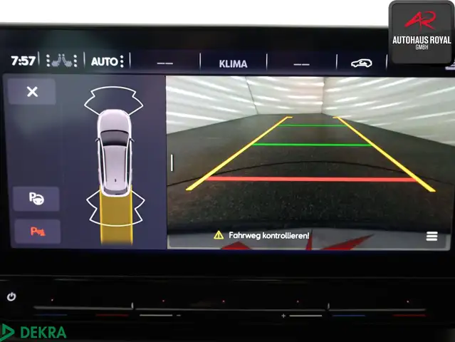 Cupra Leon view 14