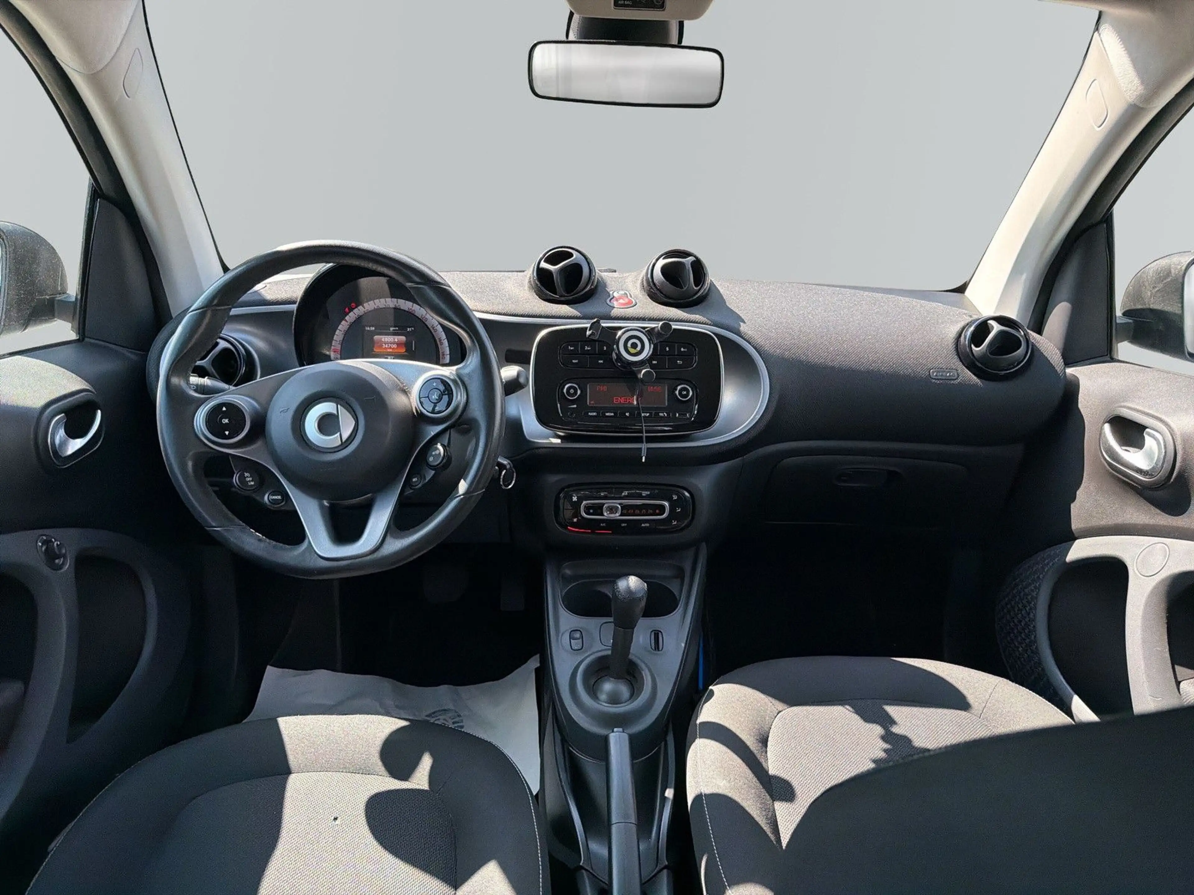 smart forTwo coupe Passion 90 PS*Shz*Tempo*Bluetooth — photo 7