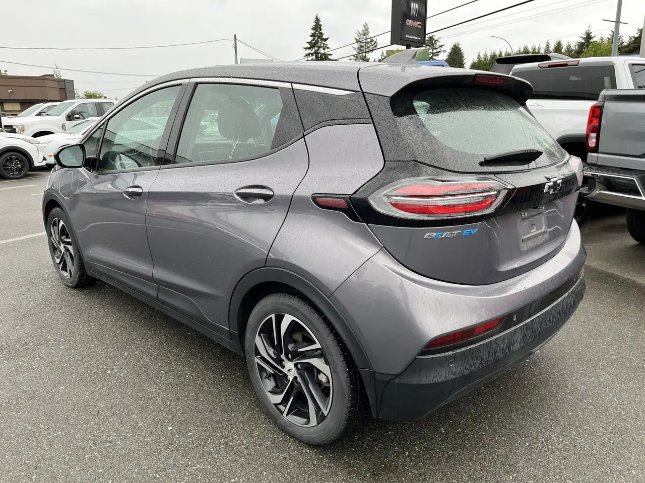 Chevrolet Bolt photo Chevrolet Bolt