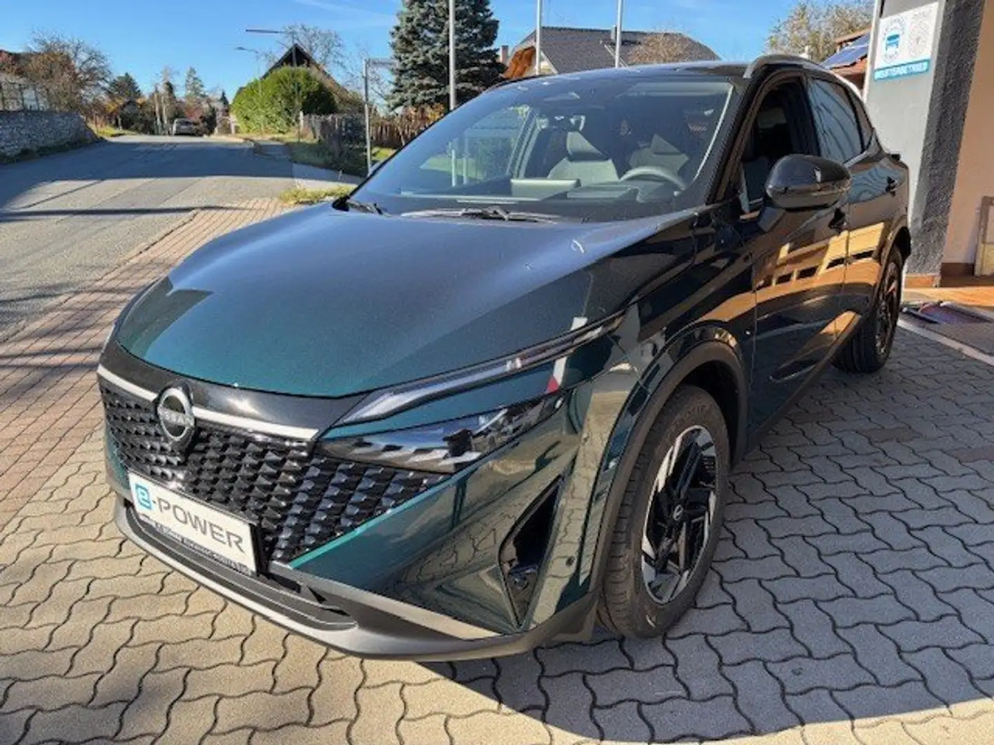 Nissan Qashqai 1,5 VC-T e-Power N-Connecta+ mit Finanzg. 38.790,- Grün - 1