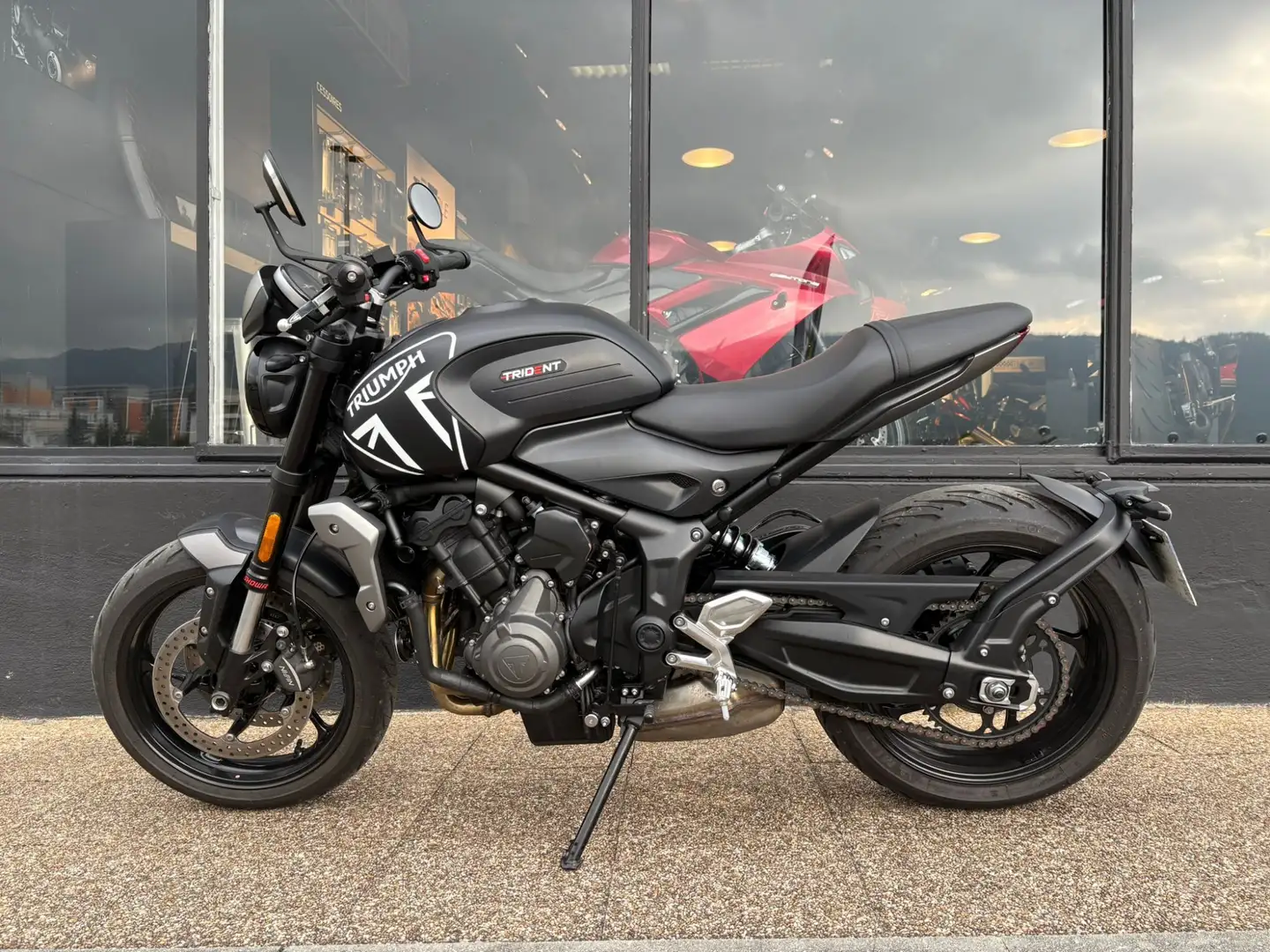Triumph Trident 660 Schwarz - 2