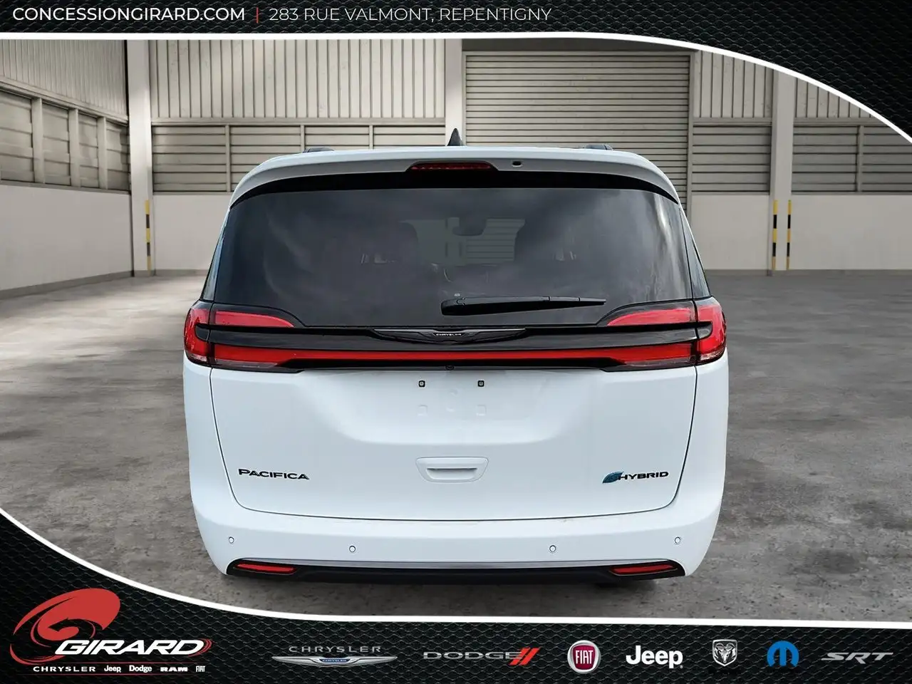 Chrysler Pacifica снимка Chrysler Pacifica