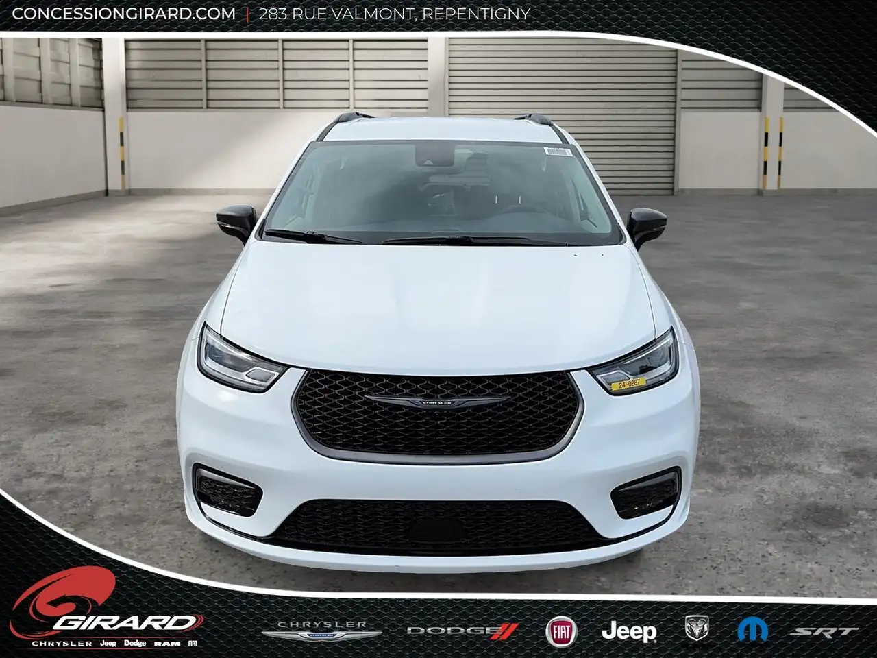 Chrysler Pacifica снимка Chrysler Pacifica