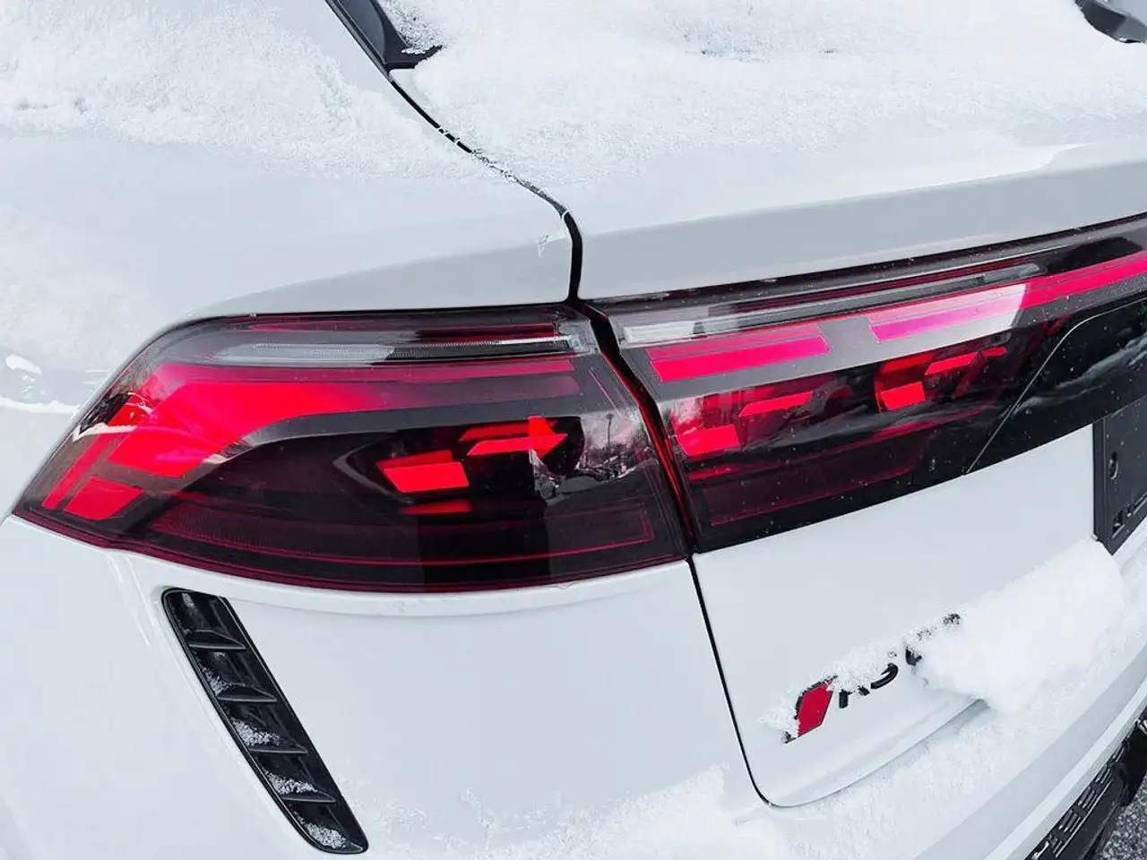 Audi RS Q8 снимка Audi RS Q8