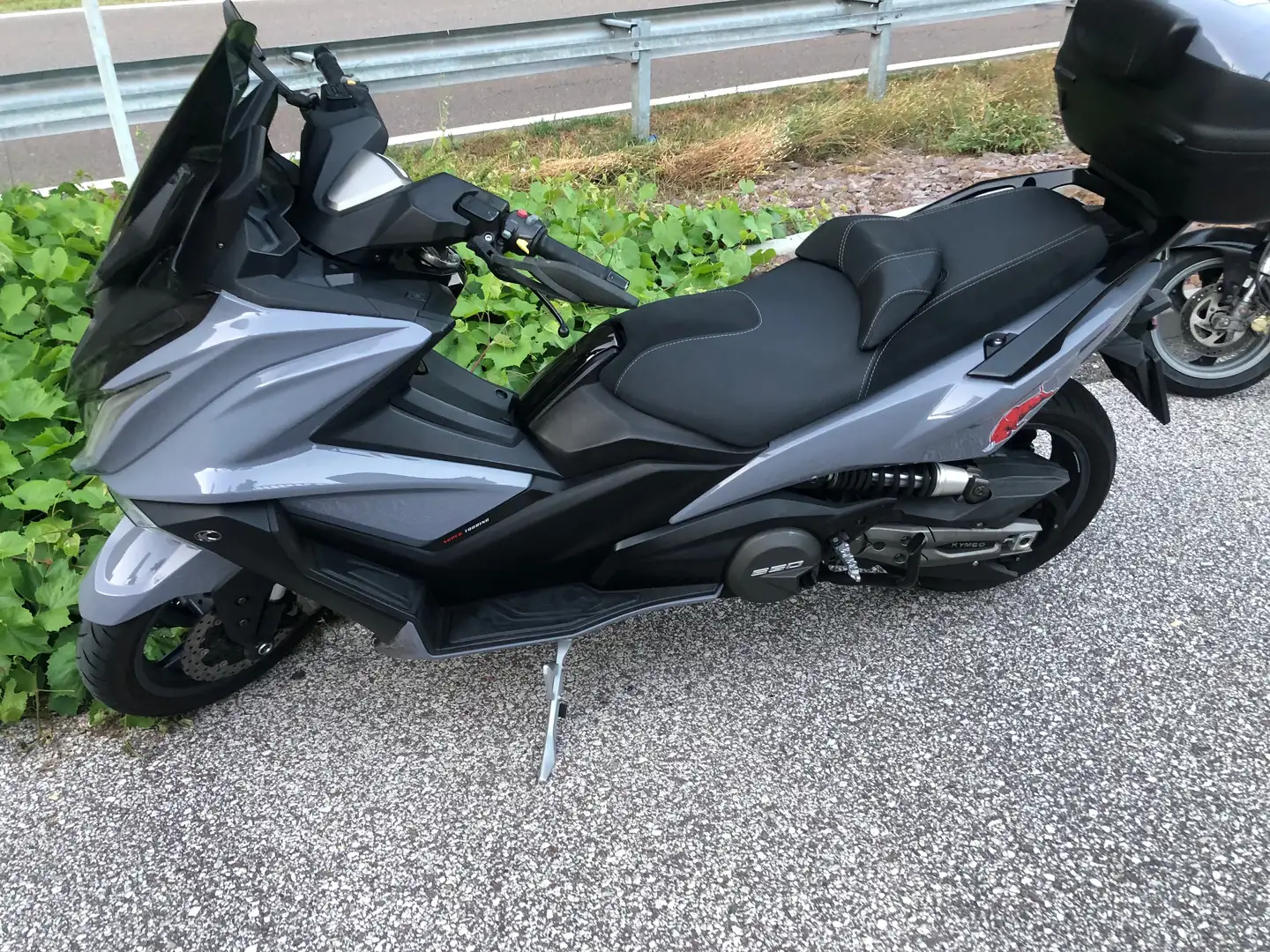 Kymco AK 550 Grigio - 1