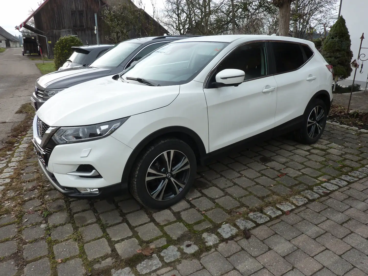 Nissan Qashqai N-Connecta  8 - fach Bereift  Alu Weiß - 1