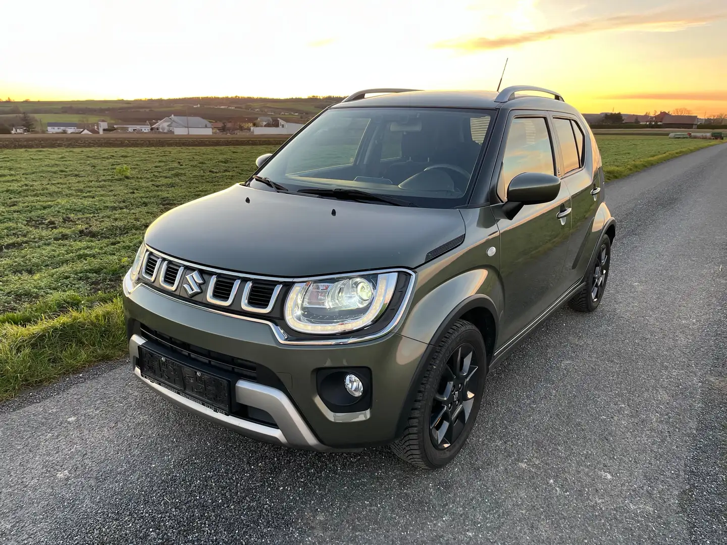 Suzuki Ignis Ignis 1,2 Dualjet Hybrid  Shine Grün - 1