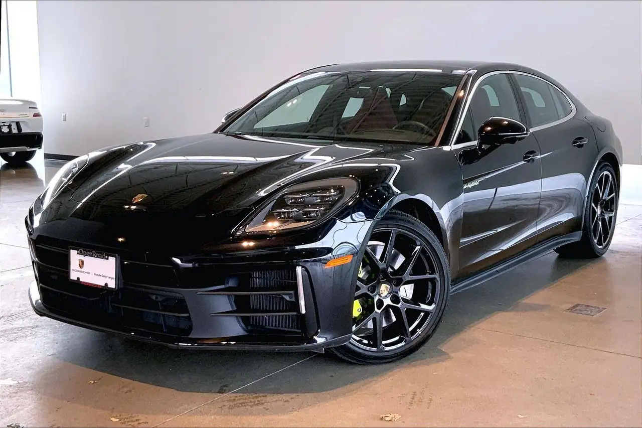 2025 Porsche Panamera