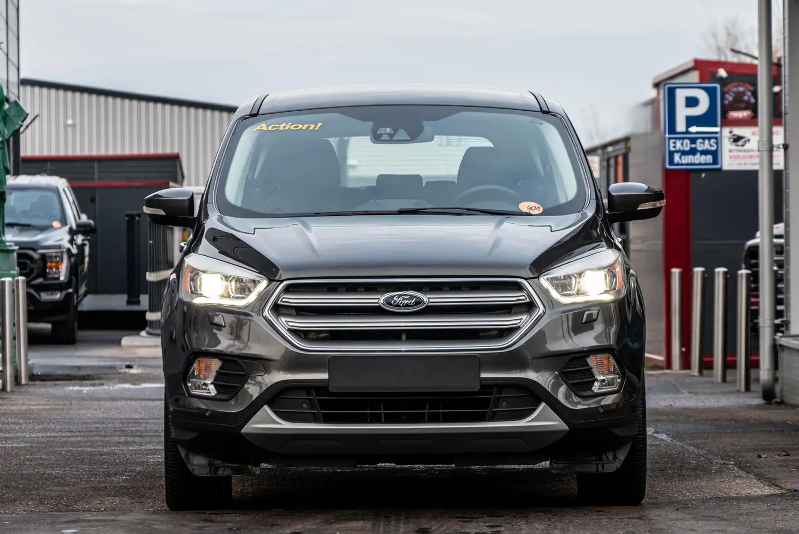 Ford Kuga Titanium 1.5 EcoBoost,Tempomat,Standheizung Grau - 2