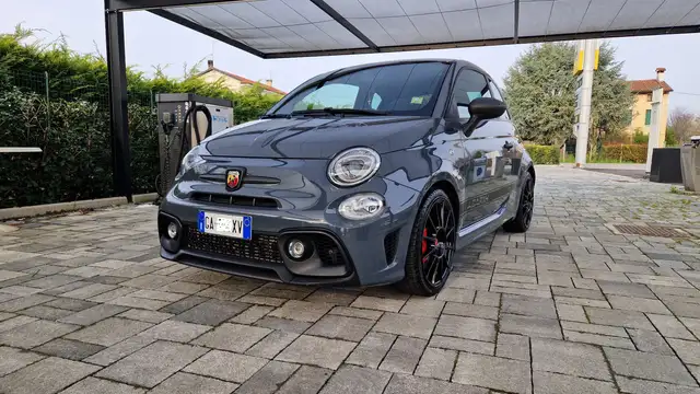 Abarth 595 Competizione