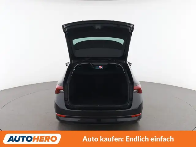 Skoda Octavia view 16