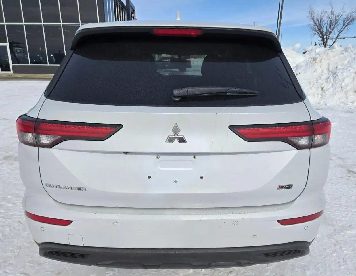 Mitsubishi Outlander снимка Mitsubishi Outlander