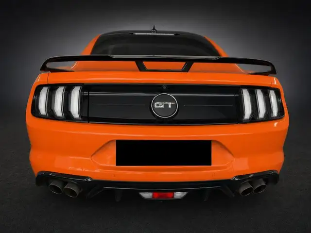 Ford Mustang view 5