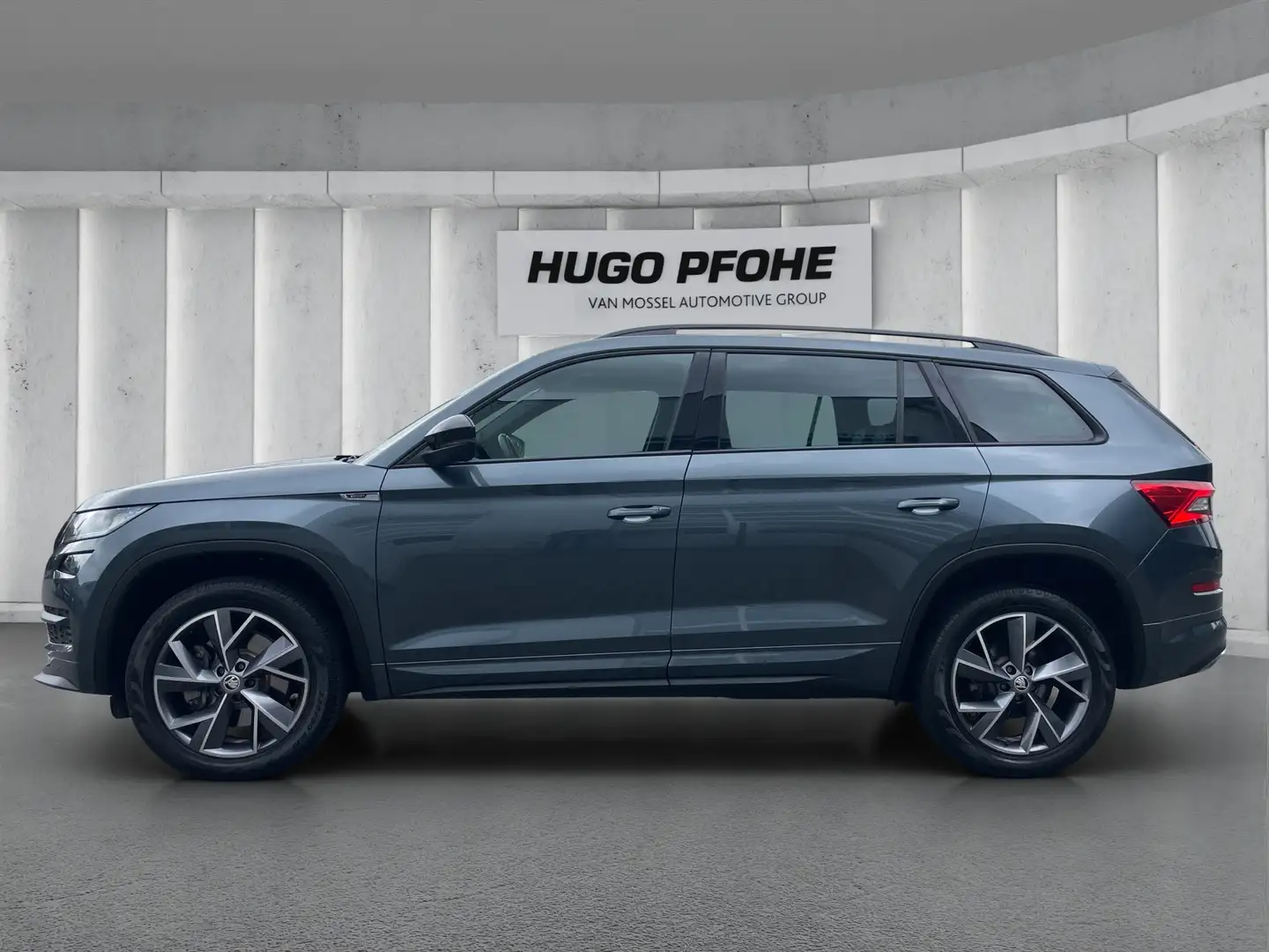 Skoda Kodiaq Sportline 2.0 DSG 4x4 | 7-SITZER | AHK | LED | NAV Grau - 2