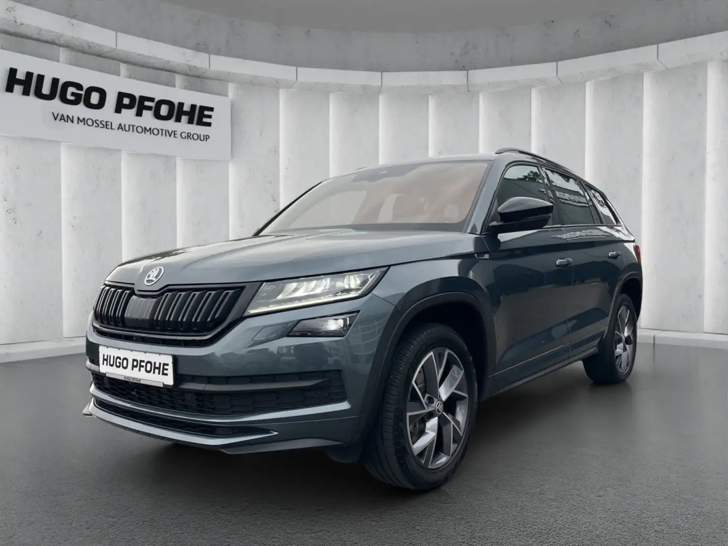 Skoda Kodiaq Sportline 2.0 TDI DSG 4x4 7-SITZ AHK LED NAV Grau - 1