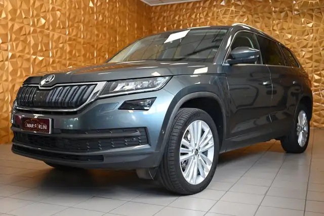 Skoda Kodiaq 2.0 TDI SCR 4x4 SportLine DSG 7 POSTI NAVI TELECAMERE 360° PELLE/ALCANTARA TEL CRUISE SED.RISC.BAULE ELETTRICO LED FULL!!