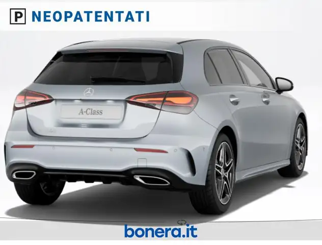Mercedes-Benz A view 4