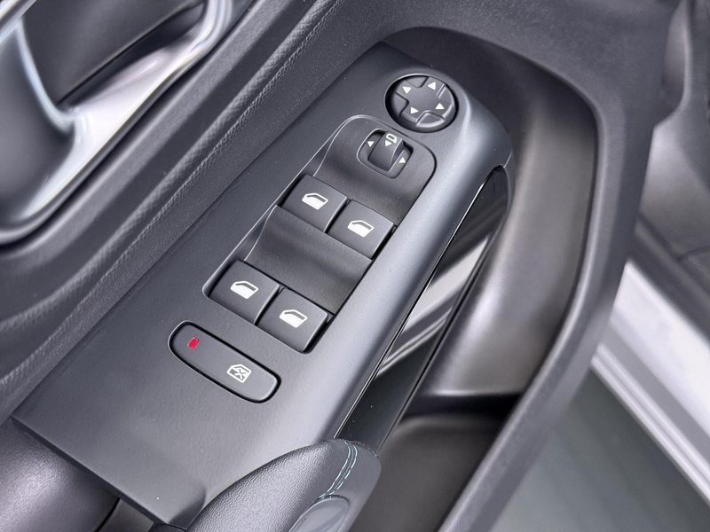 Citroen C5 Aircross 1.6 Plug-in Hybrid 180 ë-Series PHEV | UNIEKE KM S — photo 17