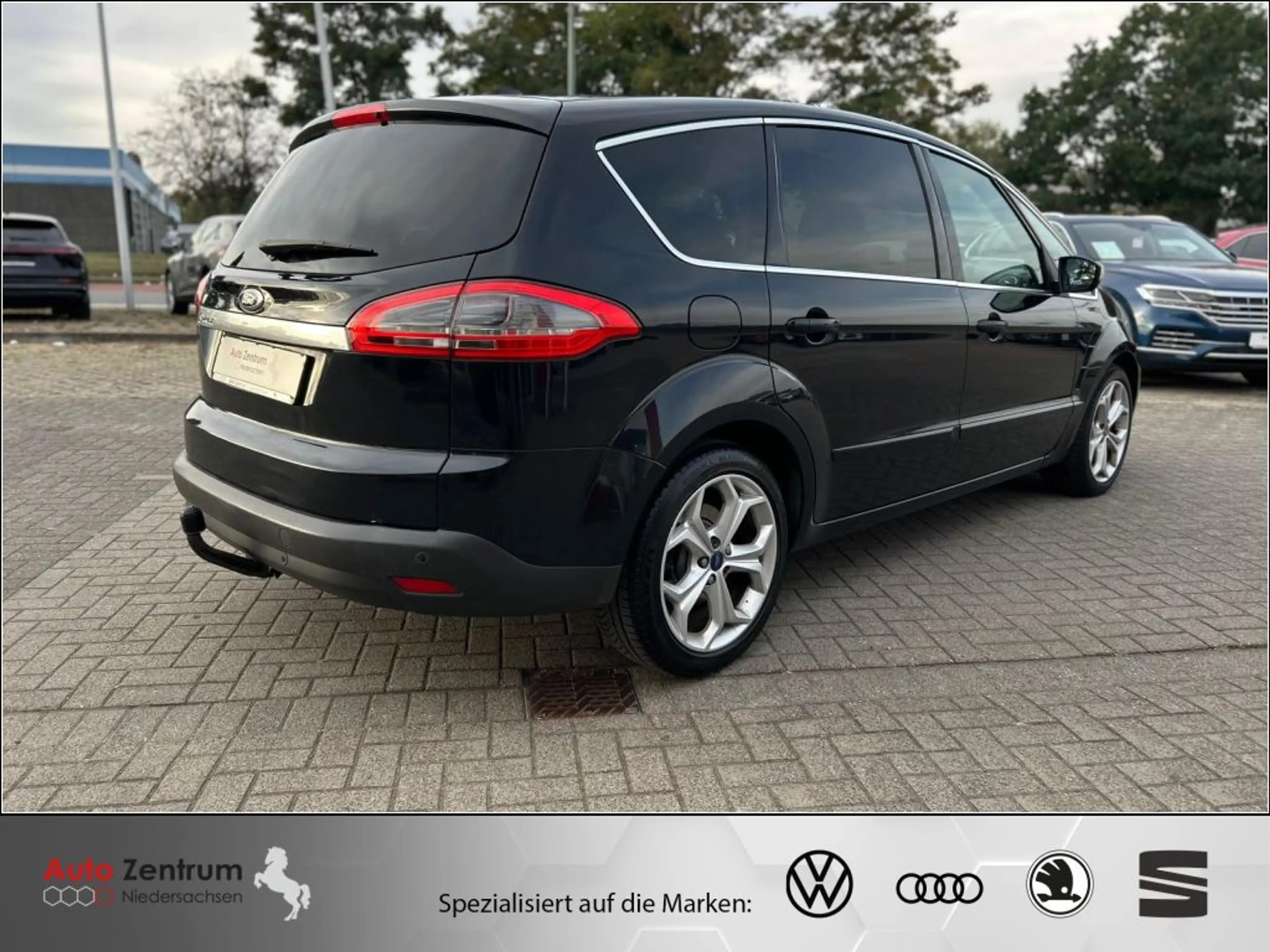 Ford S-Max 2.0 TDCi DPF Titanium AHK*PANO*XENON*PDC*LED* — photo 8