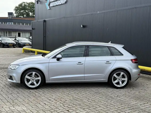 Audi A3 view 7
