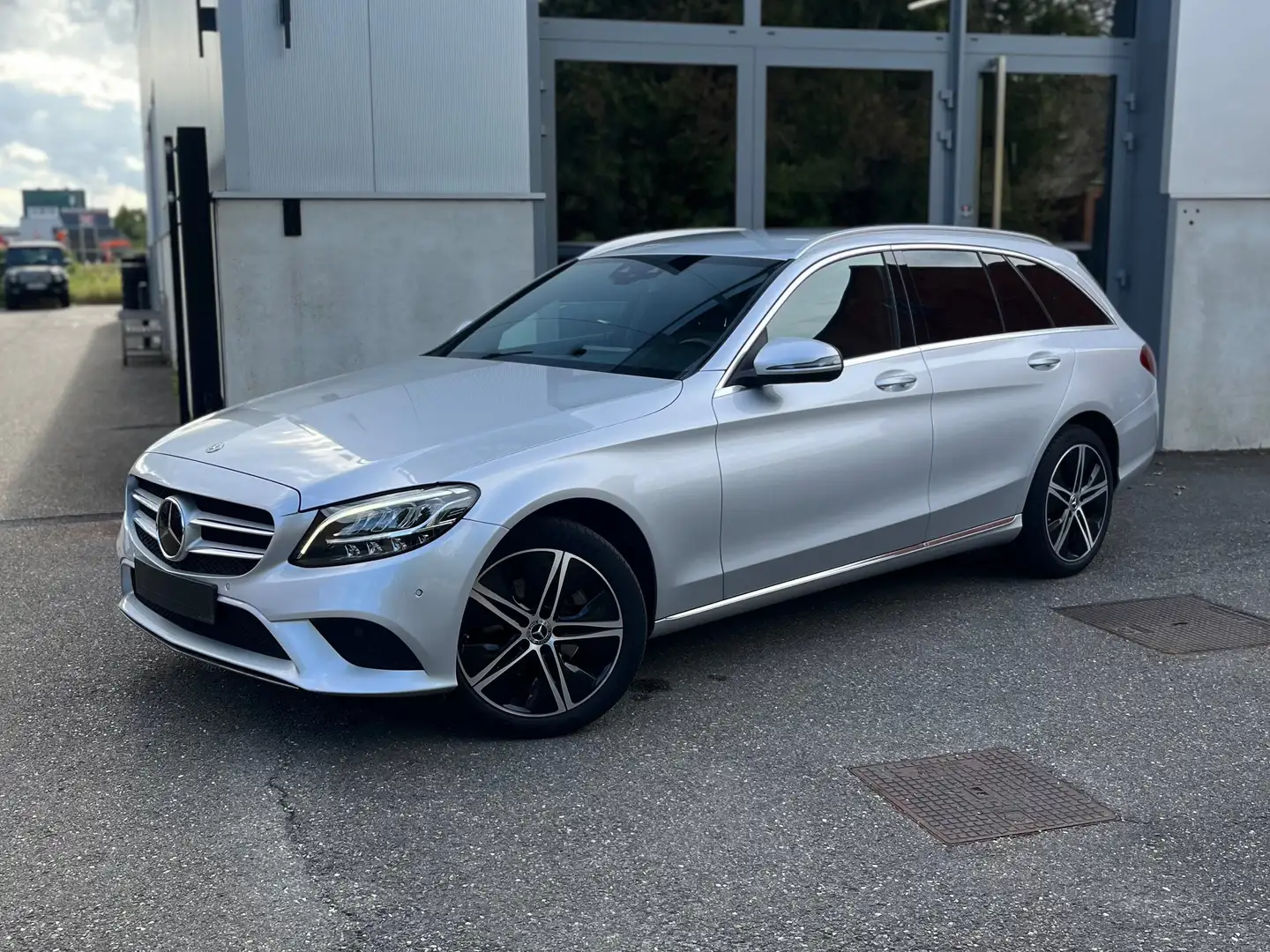 Mercedes-Benz C 220 C 220 d 4Matic T 9G-TRONIC Avantgarde Zilver - 1