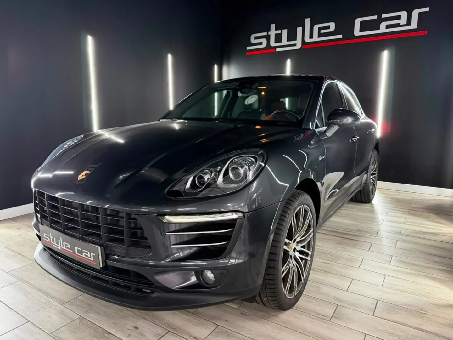 Porsche Macan Todoterreno 252cv Automático de 5 Puertas Gris - 1