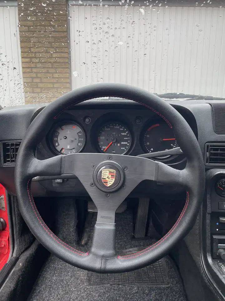 Porsche 924