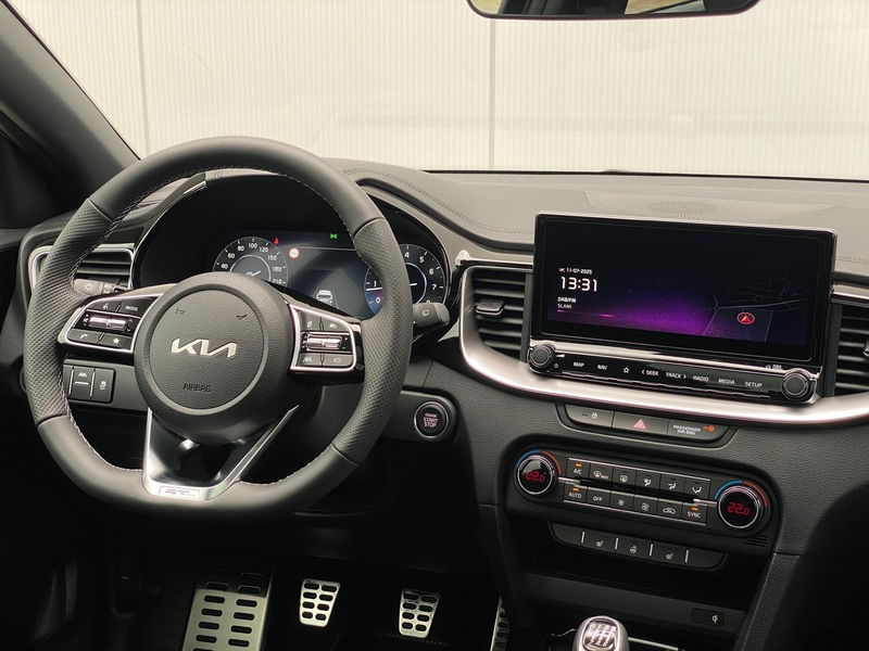 Kia Ceed / cee'd 1.5 T-GDi 140pk GT-PlusLine | Voordeel | Prive Lea — photo 15