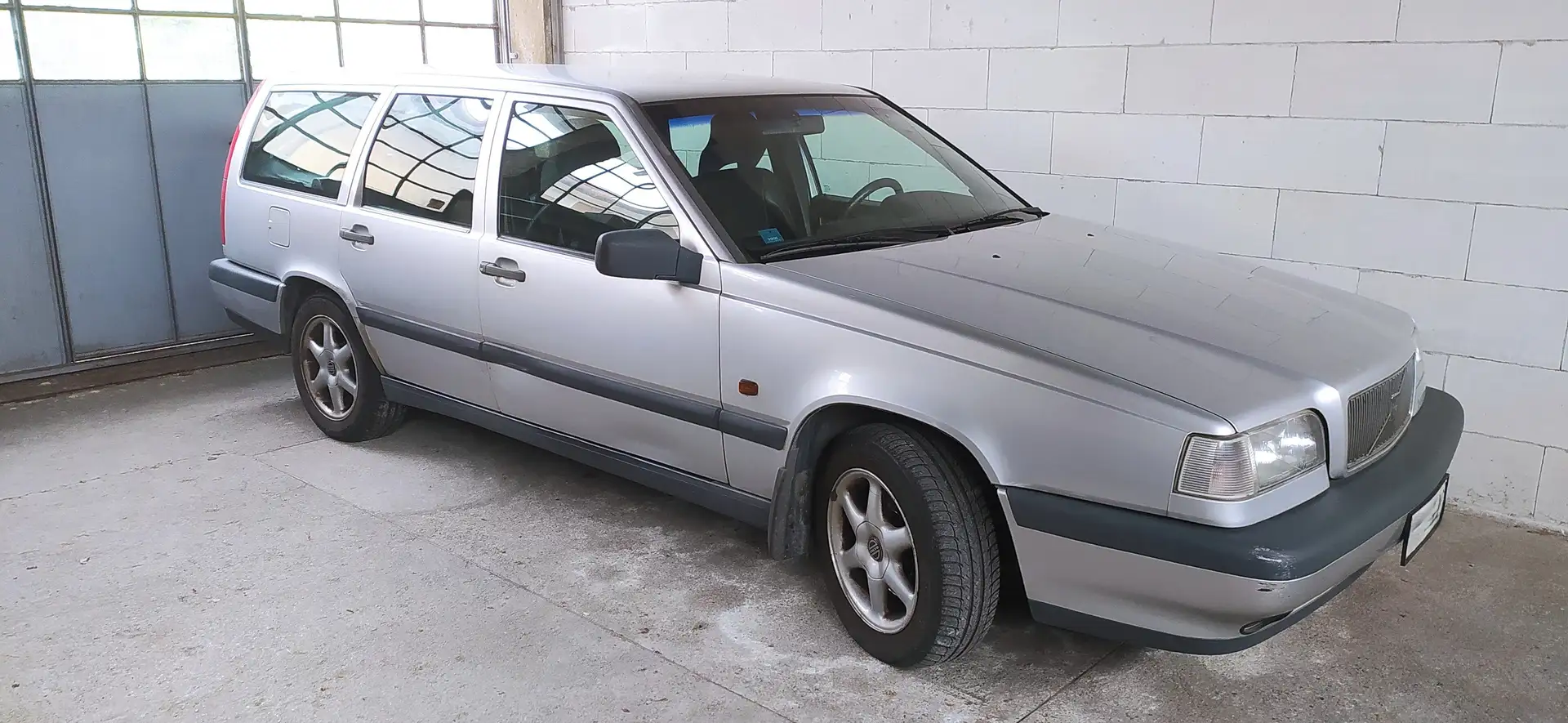 Volvo 850 850 SW 2.0i 10v GLE Zilver - 2