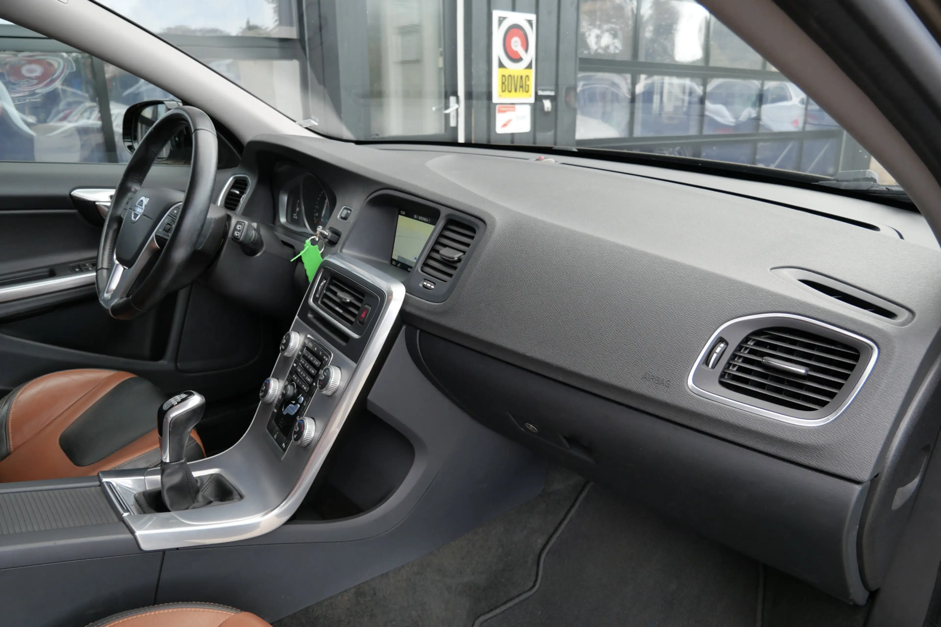 Volvo V60 Cross Country 2.0 D3 Nordic+ | NL-Auto | Leder | Camera | Cruise — photo 5