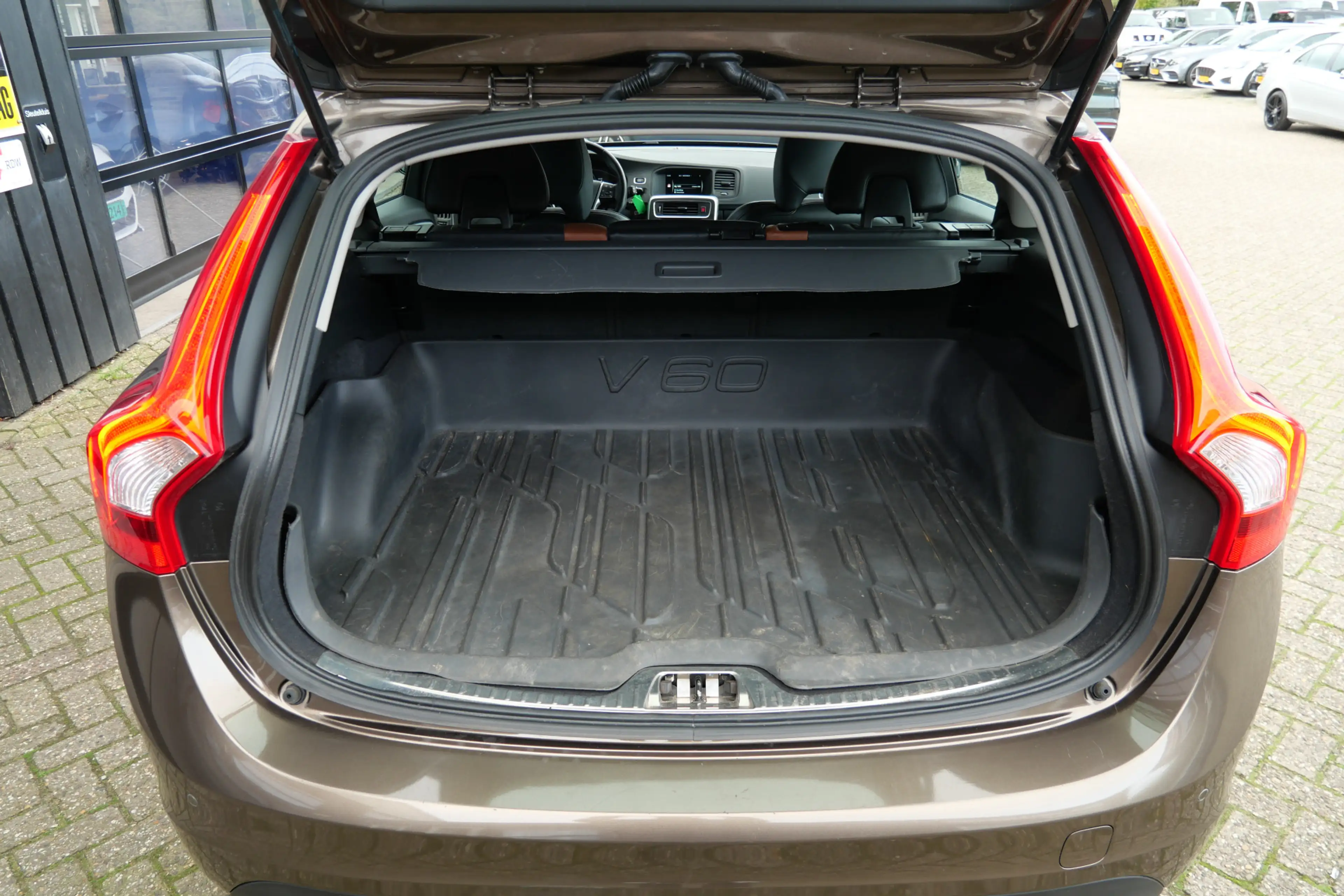 Volvo V60 Cross Country 2.0 D3 Nordic+ | NL-Auto | Leder | Camera | Cruise — photo 26