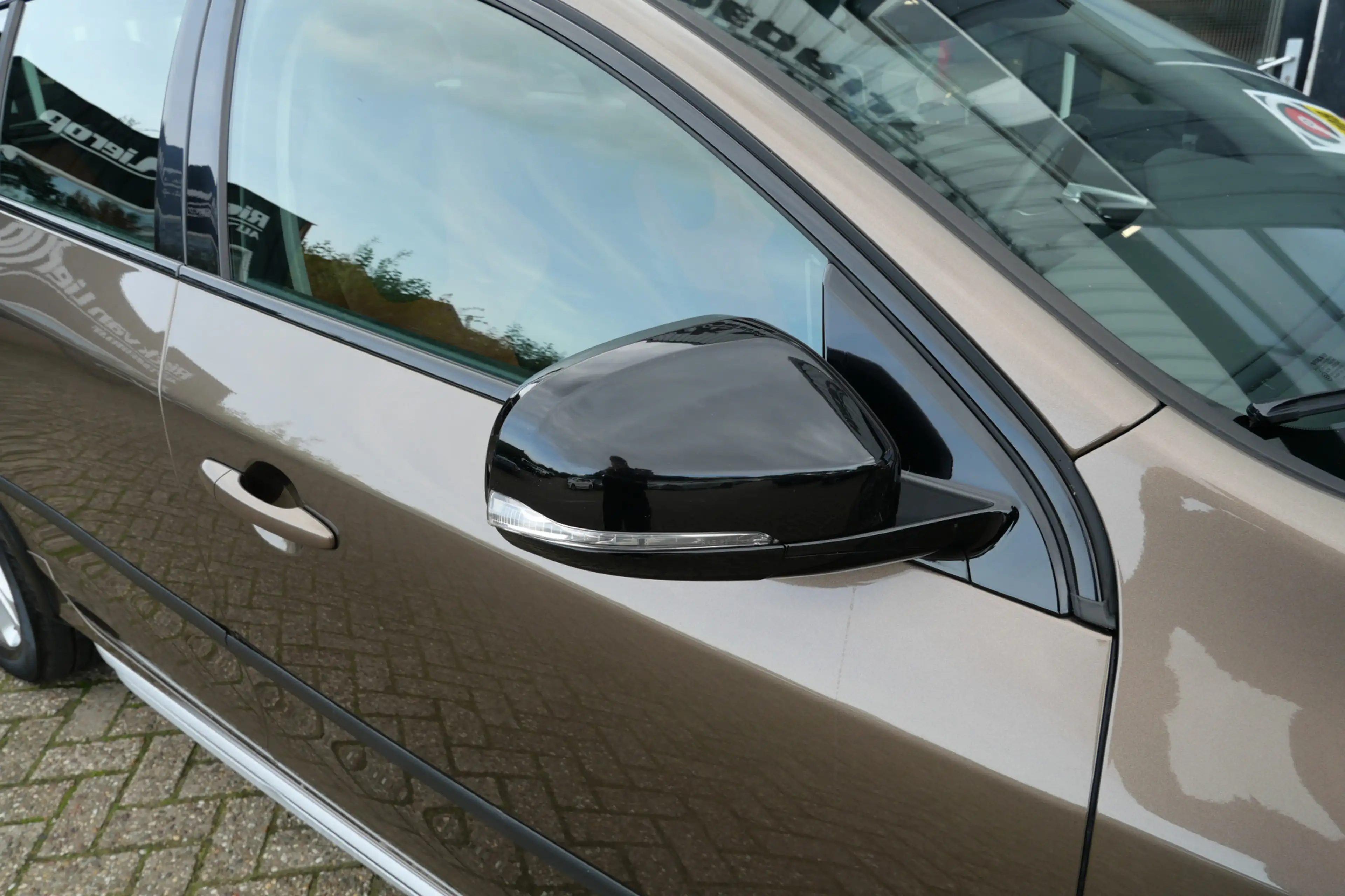 Volvo V60 Cross Country 2.0 D3 Nordic+ | NL-Auto | Leder | Camera | Cruise — photo 34