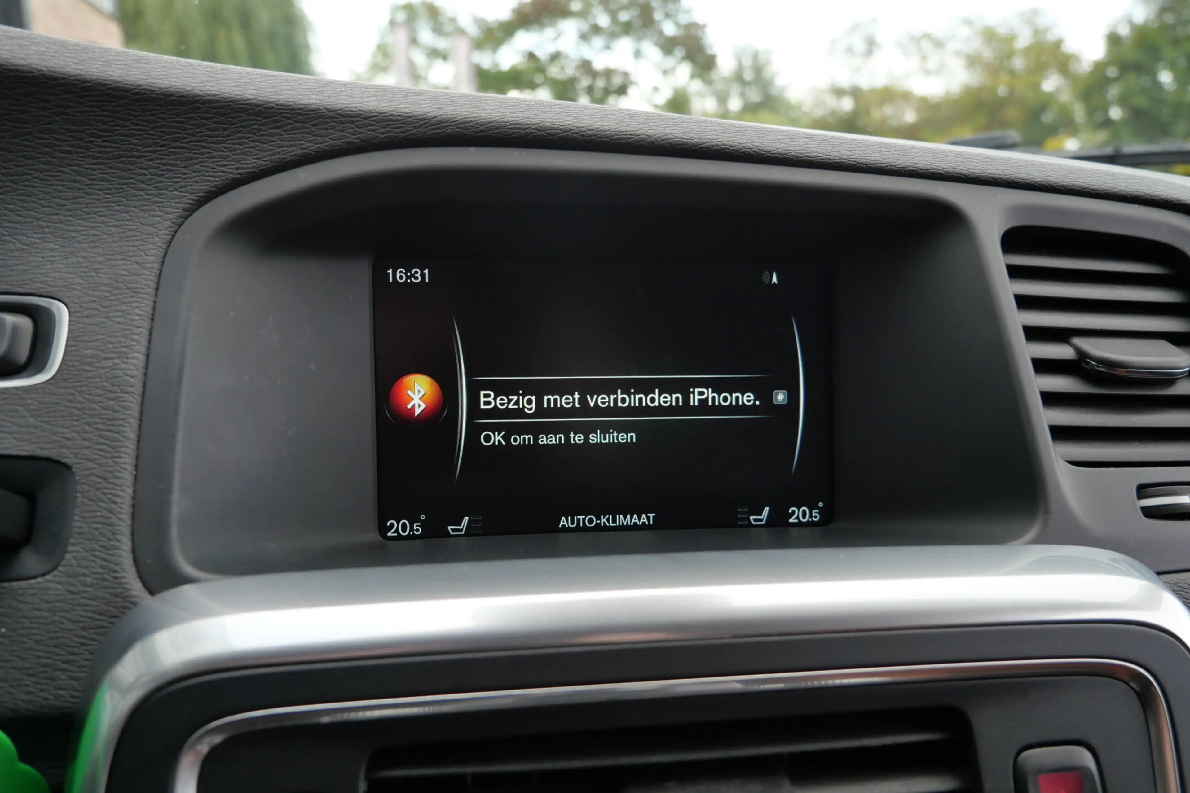 Volvo V60 Cross Country 2.0 D3 Nordic+ | NL-Auto | Leder | Camera | Cruise — photo 12