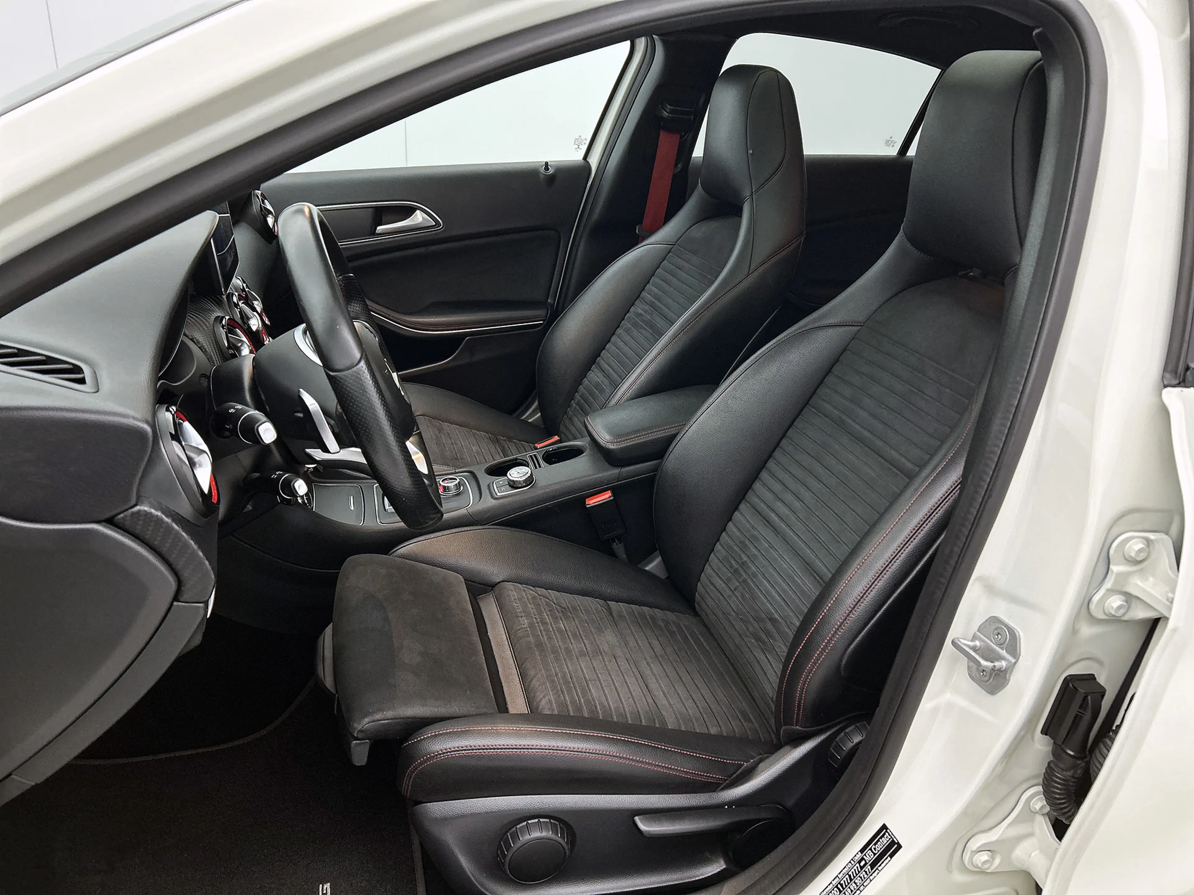 Mercedes-Benz A 45 AMG 4MATIC FACE-LIFT(Perfect OnderH, Panoramadak, Carp — photo 16