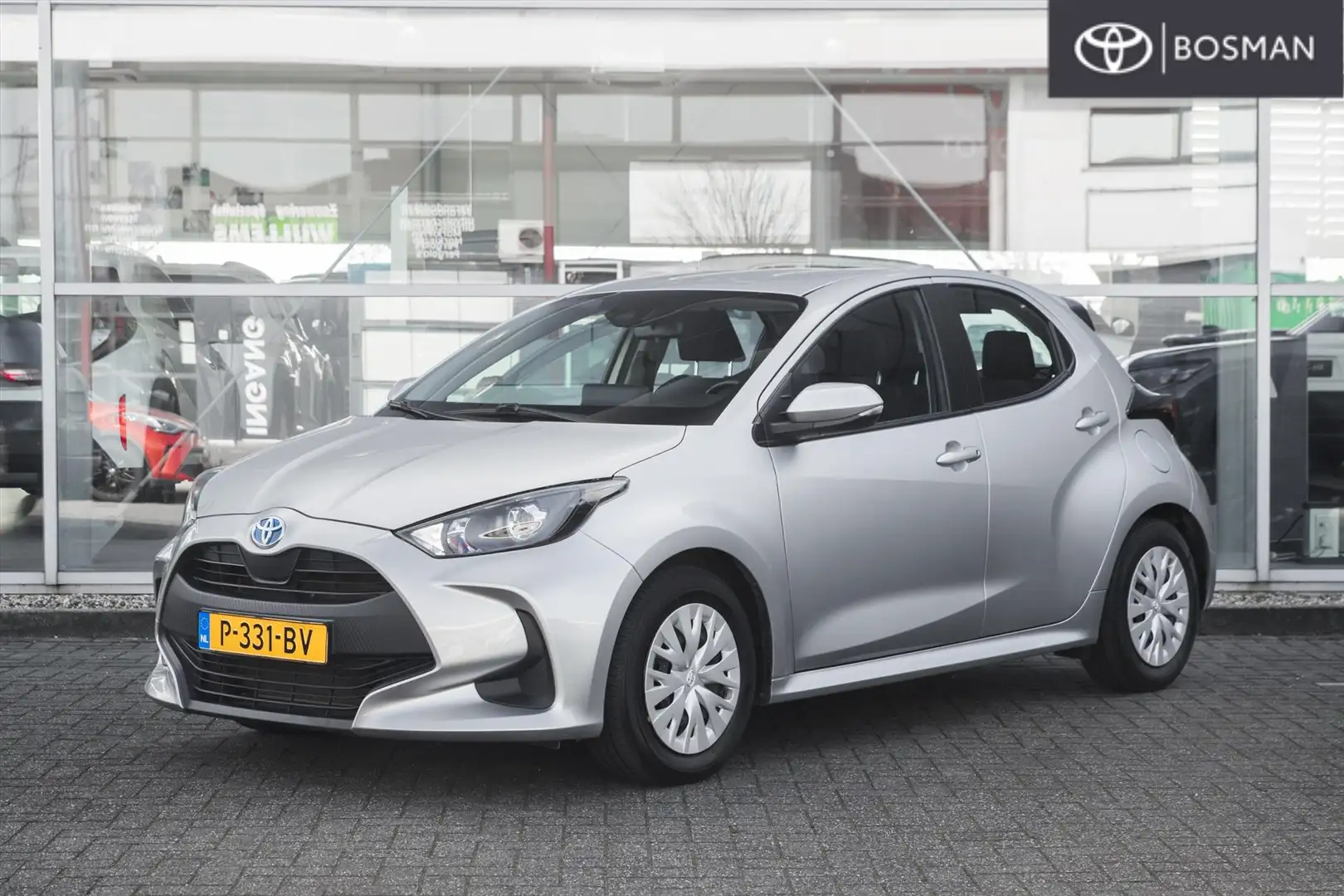 Toyota Yaris 1.5 Hybrid 116pk Active | CarPlay | 1e Eig. | Dlr. Grijs - 1