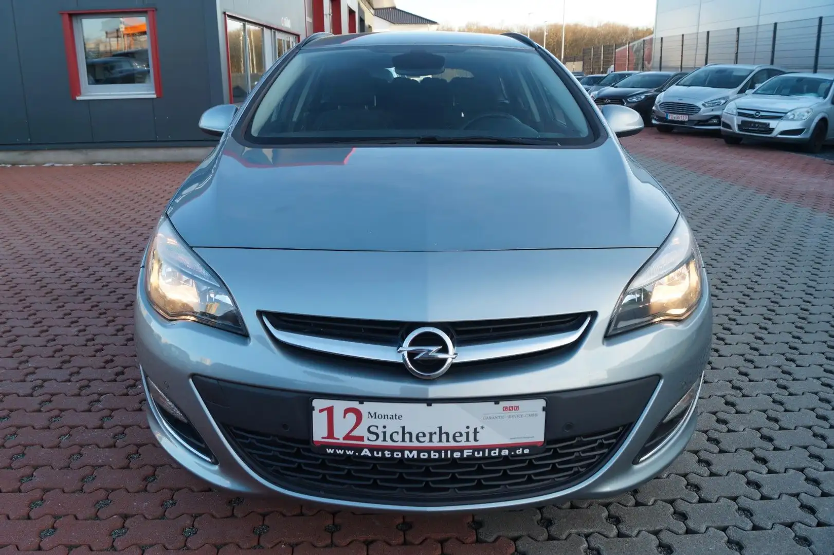 Opel Astra J Sports Tourer Edition Automatik Silber - 2