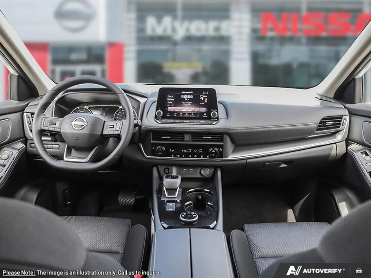 Nissan Rogue снимка Nissan Rogue