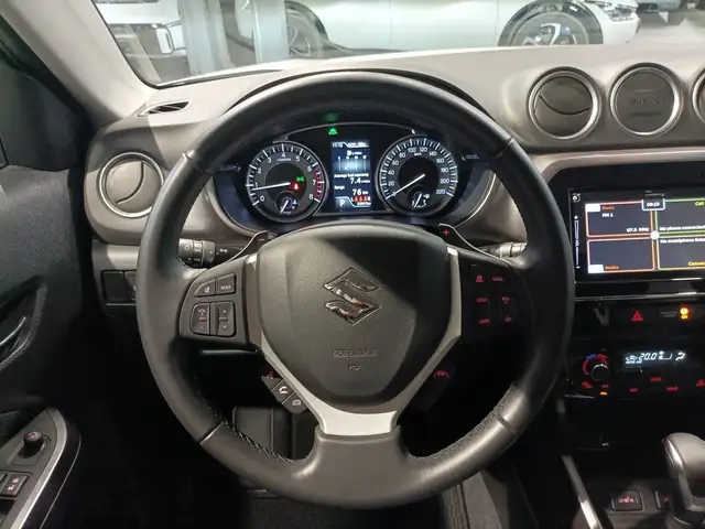 Suzuki Vitara view 10