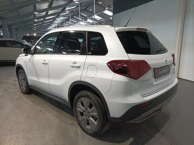 Suzuki Vitara view 4