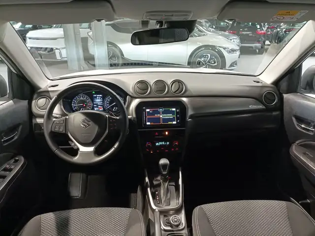 Suzuki Vitara view 9